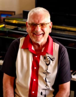 James Wade, Associate Piano Teacher